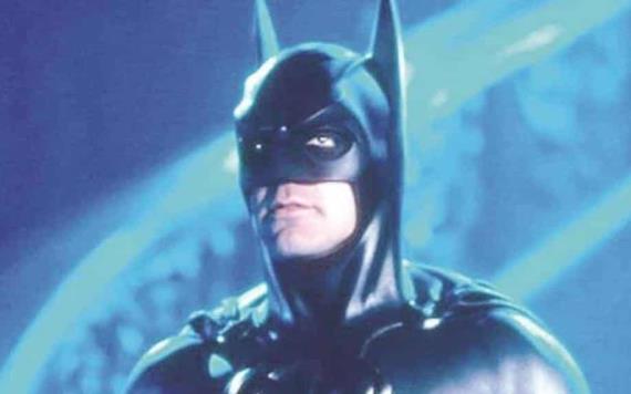 Subastan mítico traje de Batman en 40 mil dólares