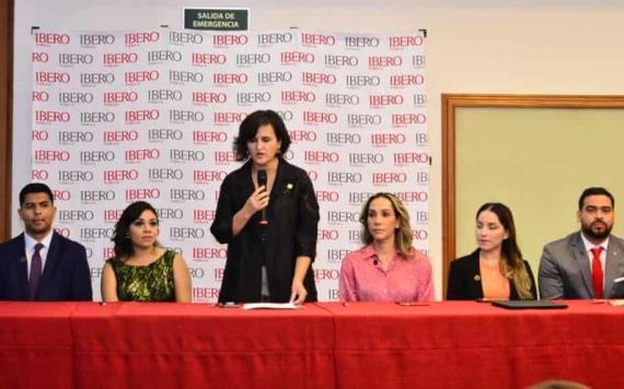 Toman protesta nuevos integrantes de la mesa directiva de la escuela IberoAmericana Puebla