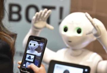 Robots como meseros y vendedores ya funcionan en México y no están reemplazando a humanos