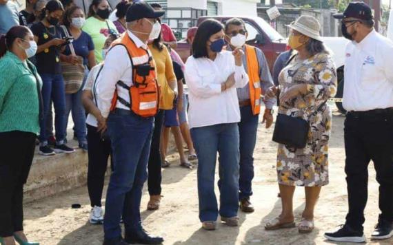Alcaldesa Yolanda Osuna supervisó trabajos de mantenimiento de vialidades