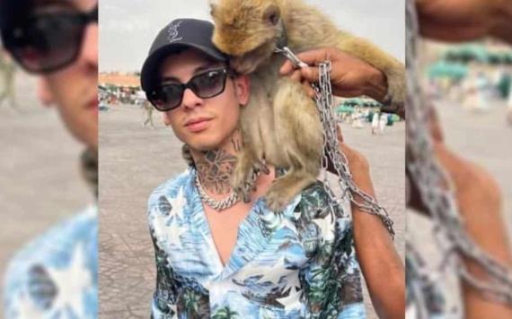 Acusan a Natanael Cano de maltrato animal por foto con mono encadenado