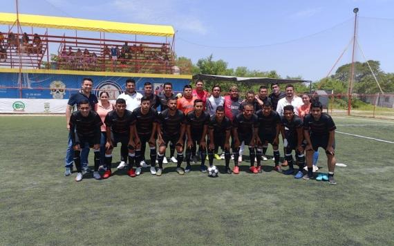 Gatos FC y Reveladas destacaron al obtener el segundo y tercer lugar respectivamente en el Campeonato Nacional Fut7