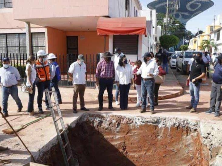 Yolanda Osuna Huerta supervisó obras de rehabilitación de la red de distribución de agua potable y drenaje en diferentes colonias de Villahermosa Yolanda Osuna Huerta supervisó obras de rehabilitación de la red de distribución de agua potable y drenaje en diferentes colonias de Villahermosa