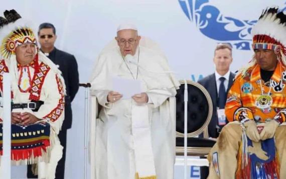 Papa Francisco pide perdón por abusos contra pueblos indígenas en Canadá
