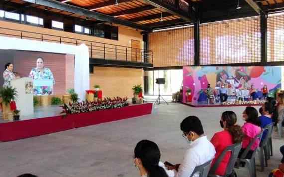 Imparten conferencias por los derechos de mujeres y niñas en Teapa