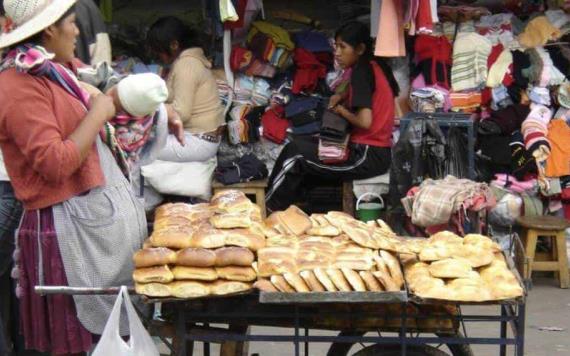 En Puebla una vendedora de pan es atacada con ácido