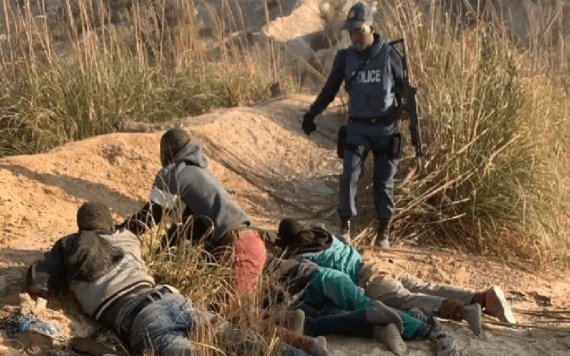 Más de 120 hombres detenidos por agredir a ocho mujeres en Sudáfrica