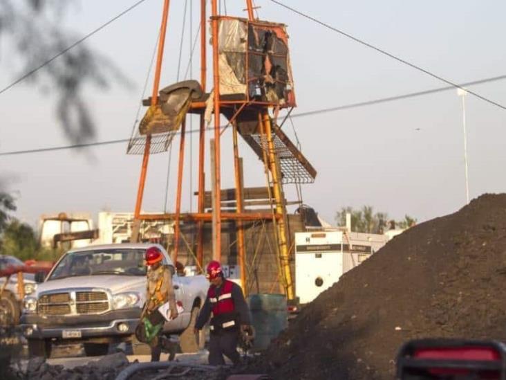 AMLO afirma que continúan trabajos para rescatar a los mineros AMLO afirma que continúan trabajos para rescatar a los mineros