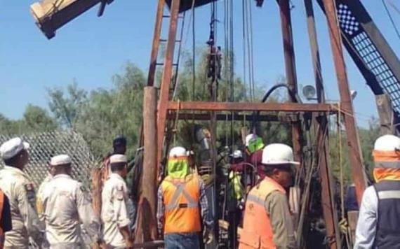 Rescatistas ingresan a pozo para buscar a mineros atrapados en Sabinas, Coahuila