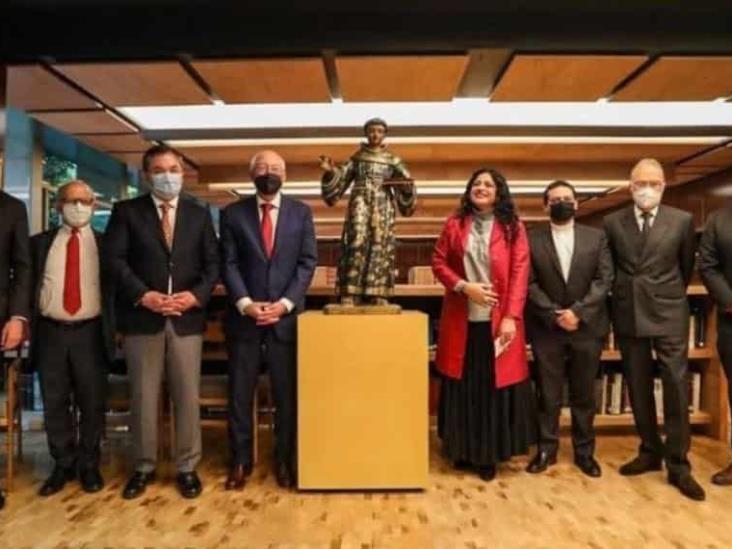 EU entrega a México escultura virreinal robada de una parroquia en Morelos hace 20 años EU entrega a México escultura virreinal robada de una parroquia en Morelos hace 20 años