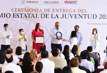 Gobernador de Tabasco, encabeza el evento del Premio Estatal de la Juventud 2022