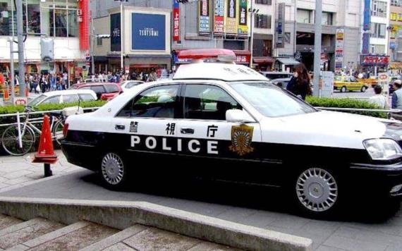 Policía japonés se emborracha y pierde datos de 400 personas