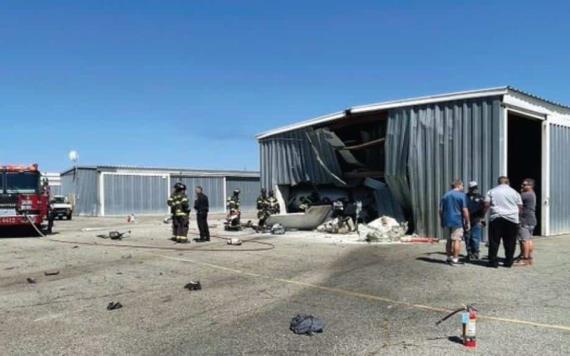 Dos avionetas chocan al aterrizar en aeropuerto de California; hay varios muertos
