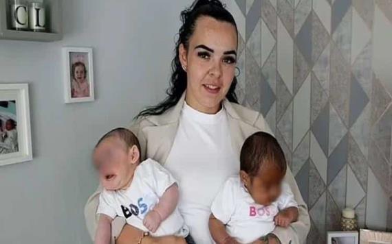 Mujer da a luz gemelos con distintos tonos de piel