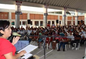 Lorena Méndez Denis, llamó a la unidad y a cerrar filas, para difundir iniciativa