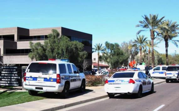 Hombre dispara su arma al azar mata a 2 personas y deja 5 muertos en Arizona