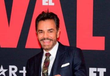 Eugenio Derbez está sedado tras cirugía; "sigue recuperándose"