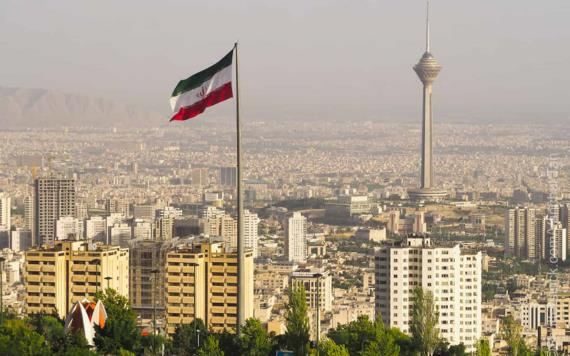 Irán condena a muerte a 2 mujeres por trata de personas