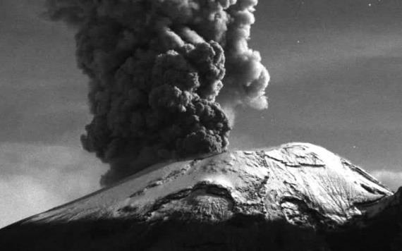Volcán Popocatépetl amaneció bravo; registró dos explosiones