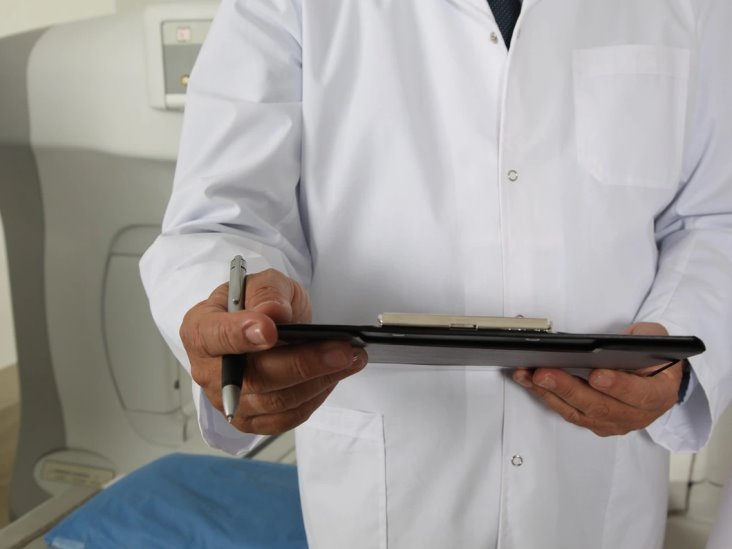 Médicos acusados por muerte de mujer embarazada en Polonia Médicos acusados por muerte de mujer embarazada en Polonia