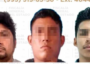 Lanzan pirotecnia a menor y pierde dedos de ambas manos en Puebla