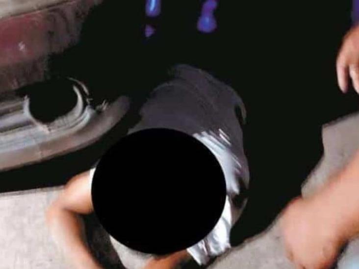 Sicarios acribillan a sujeto en la puerta de su casa Sicarios acribillan a sujeto en la puerta de su casa