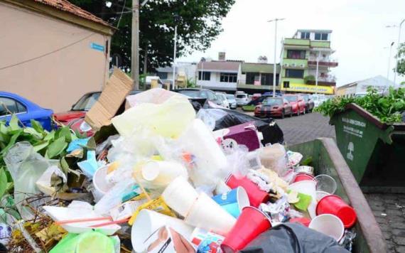 Arresto o infracción; advierten autoridades por tirar basura fuera de lineamientos
