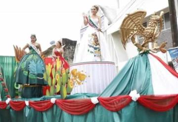 Calles de Paraíso se viste con desfile de conmemoración del Día de la Independencia de México