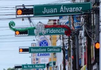 Inicia sustitución de semáforos en Villahermosa