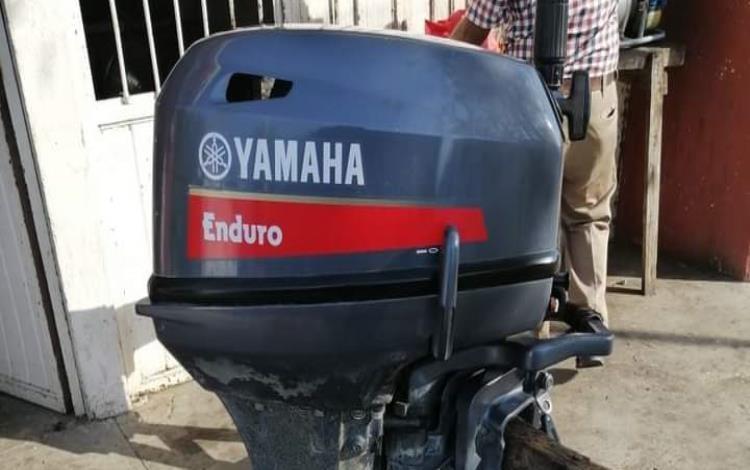 Roban lancha con todo y motor en plena creciente en el ejido Villa de Jonuta Roban lancha con todo y motor en plena creciente en el ejido Villa de Jonuta