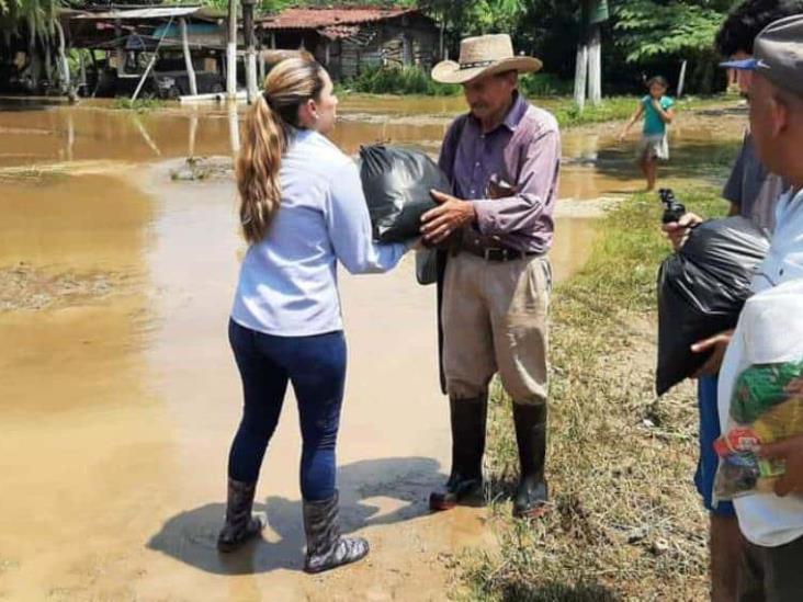 DIF Jalapa lleva a apoyos a familias afectadas por desborde del Río de la Sierra DIF Jalapa lleva a apoyos a familias afectadas por desborde del Río de la Sierra