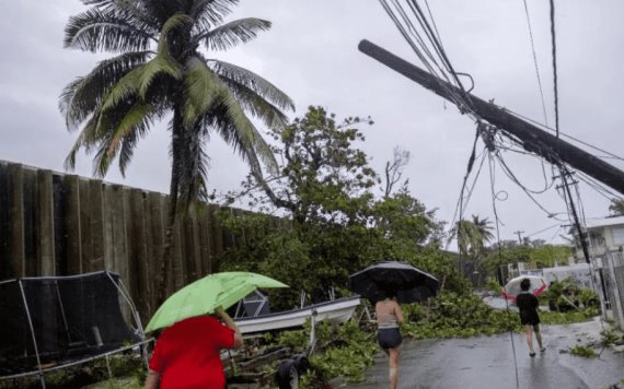 Huracán Fiona deja sin luz a unos 1.3 millones de usuarios en Puerto Rico