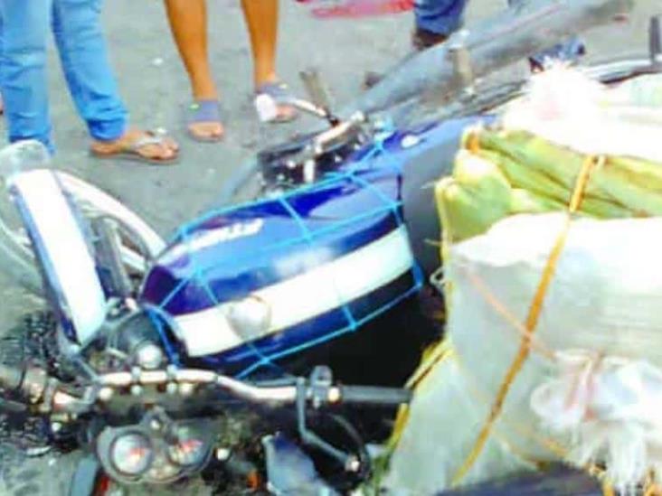 Trágico accidente de motociclistas en ranchería Plátano y Cacao segunda sección Trágico accidente de motociclistas en ranchería Plátano y Cacao segunda sección