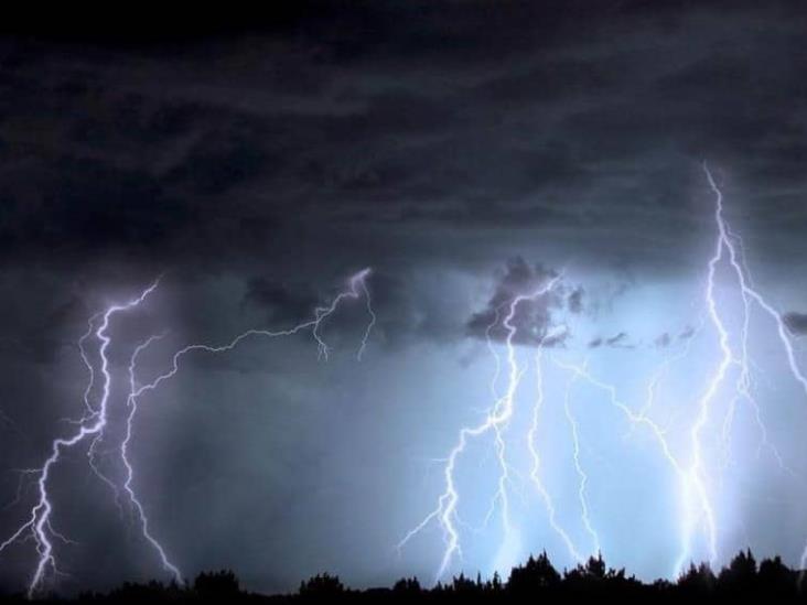 Lluvias intensas en regiones de Chiapas, y muy fuertes en otros estados de la República Lluvias intensas en regiones de Chiapas, y muy fuertes en otros estados de la República