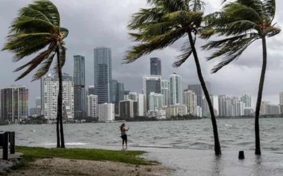 Huracán amenaza a Florida en los próximos días y declaran emergencia en 24 condados