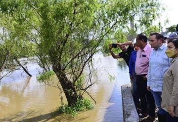 Supervisan malecón "Carlos A. Madrazo" para tomar previsiones ante crecida del Grijalva