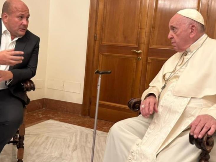 Enrique Alfaro, gobernador de Jalisco visita al Papa Francisco en su residencia personal Enrique Alfaro, gobernador de Jalisco visita al Papa Francisco en su residencia personal