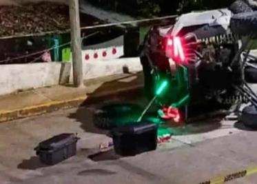 Captan a hombre golpeando a niño dentro de un auto en Ciudad Juárez