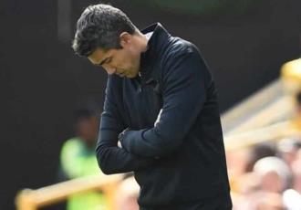 Raúl Jiménez se queda sin entrenador en los Wolves
