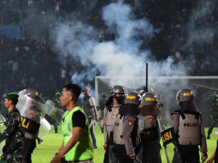 32 de los muertos en el estadio de fútbol de Indonesia son niños 32 de los muertos en el estadio de fútbol de Indonesia son niños