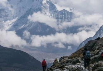 Mueren cuatro montañistas durante avalancha en el Himalaya