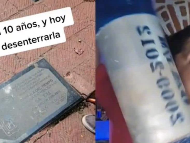 Joven desentierra cápsula del tiempo que dejó en prepa y encuentra dinero Joven desentierra cápsula del tiempo que dejó en prepa y encuentra dinero