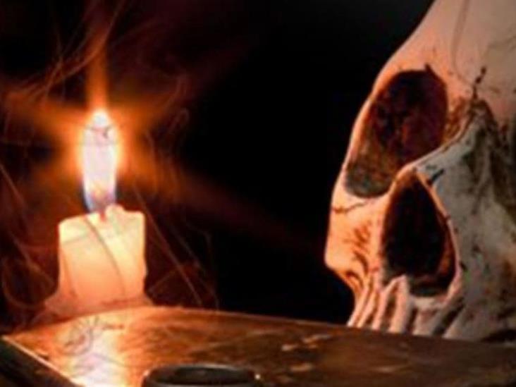 Pagan por limpia a bruja de Catemaco y roba 30 mil dólares a familia de Texas Pagan por limpia a bruja de Catemaco y roba 30 mil dólares a familia de Texas