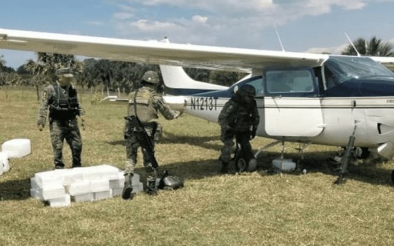 Sedena intercepta avión con 340 kilos de cocaína en Chiapas