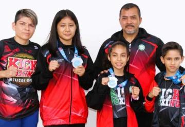 Regresan tabasqueños de Italia con medallas del Mundial Cadete y Junior 2022 de kickcboxing