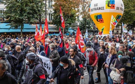 Miles de personas protestan en Francia para exigir aumento salarial