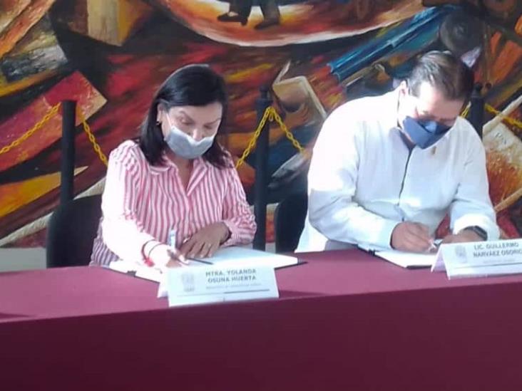 Ayuntamiento Centro y UJAT firman convenio e inauguran diplomado de Derechos Humanos Ayuntamiento Centro y UJAT firman convenio e inauguran diplomado de Derechos Humanos