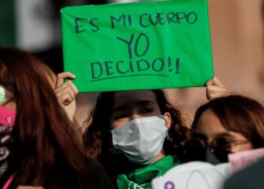 Ejército mexicano descubre drogas sintéticas en envases de detergente y cloro