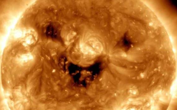 La NASA capta insólita sonrisa del Sol que podría afectar a la Tierra