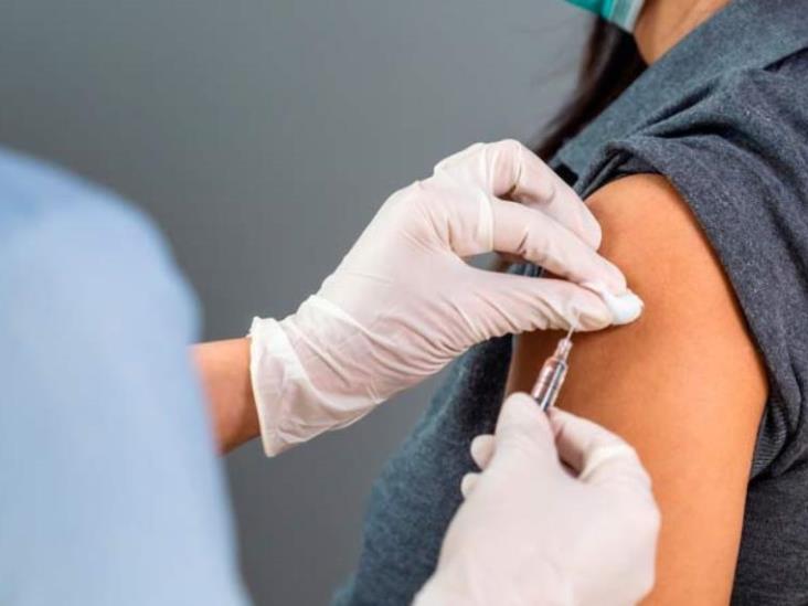 Pfizer prueba vacuna para proteger contra influenza y Covid-19 al mismo tiempo Pfizer prueba vacuna para proteger contra influenza y Covid-19 al mismo tiempo